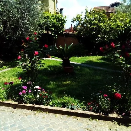 La Casa Di Ro Bed and Breakfast
